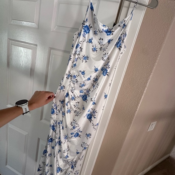 Floral Blue and White Maxi Dress - Picture 1 of 3